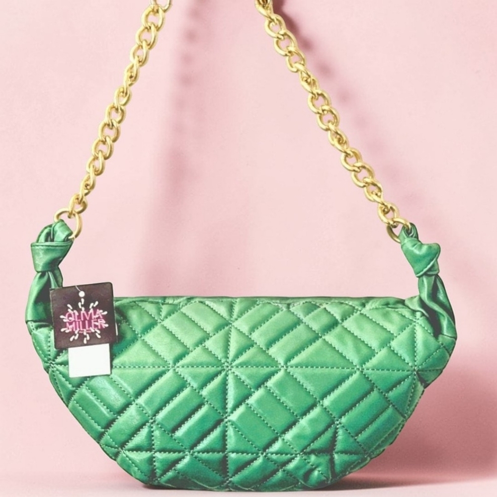 👛 NIB Gorgeous, Elegant Olivia Miller Green Quilted Crossbody Bag w/Gold Chain - Picture 6 of 9